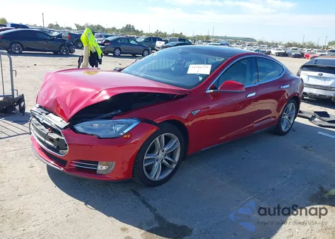 2014 Tesla Model S P85 из США, поврежденный, VIN 5YJSA1H16EFP51427